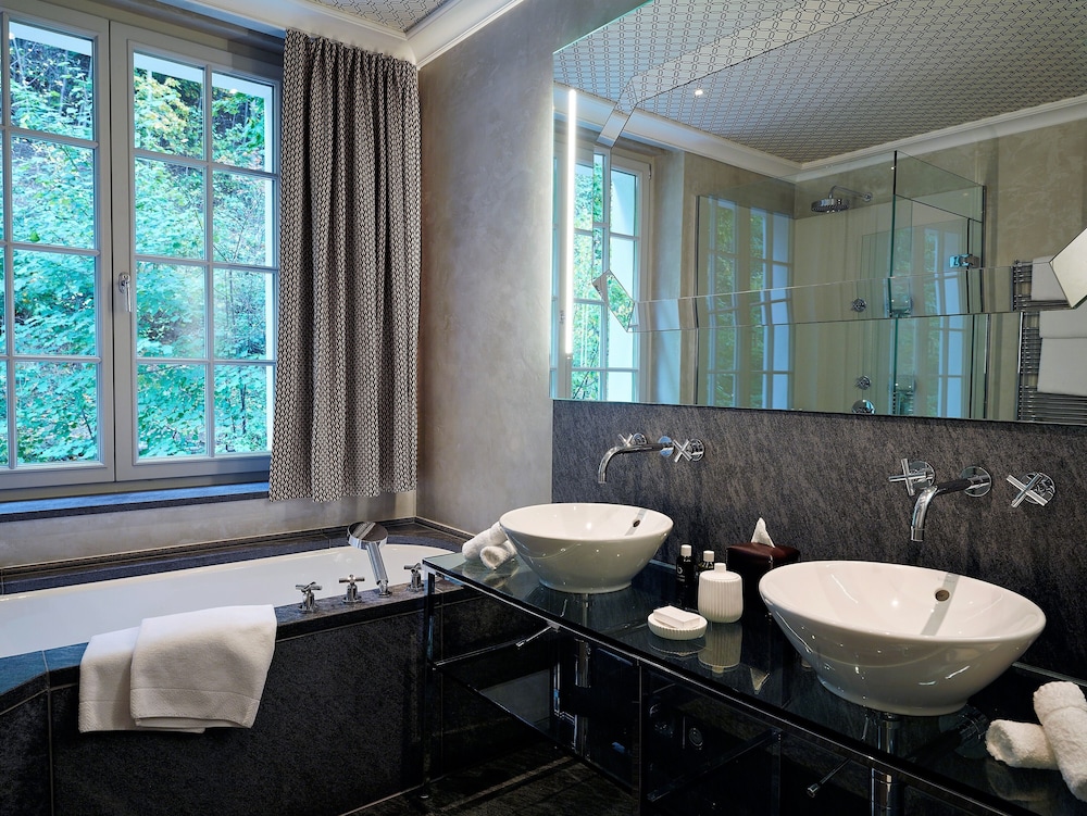 Suite (Tower) - Photo 3