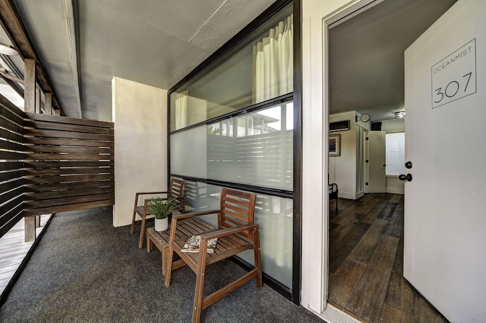 OceanMist Terrace 2 Queen photo 3