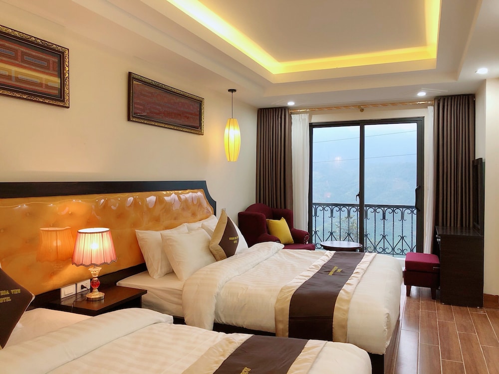 Deluxe Triple Room - Photo 2