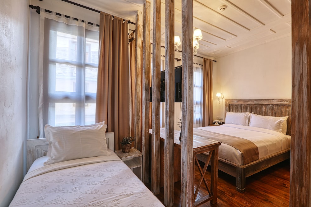 Family Triple Room photo 2