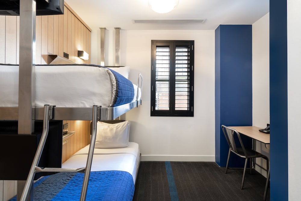 Room (Bunk Pod) - Photo 5