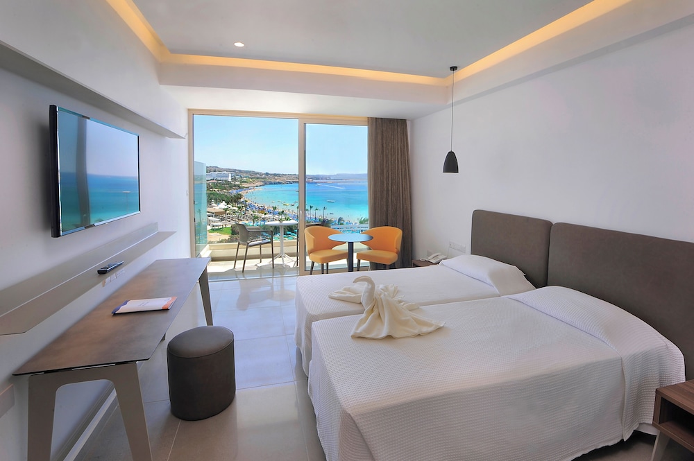 Luxury Sea View Room photo 1