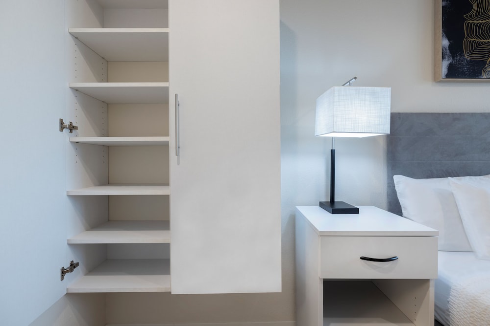 Suite, 1 Bedroom photo 3