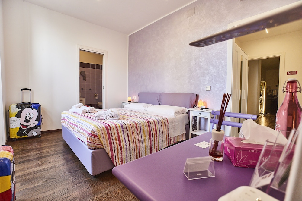 Comfort Room, 1 Bedroom, Non Smoking, City View