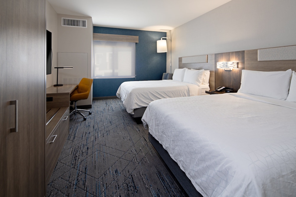 Standard Room, 2 Queen Beds, Accessible (Communications Accessible) - Photo 2