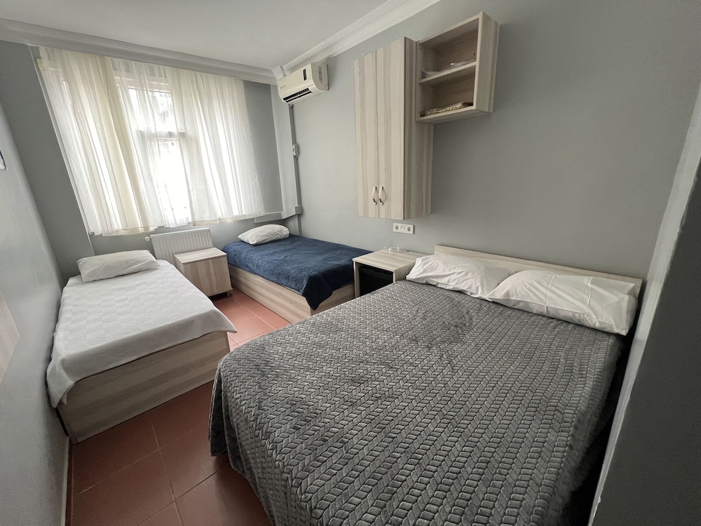 Family Triple Room photo 2