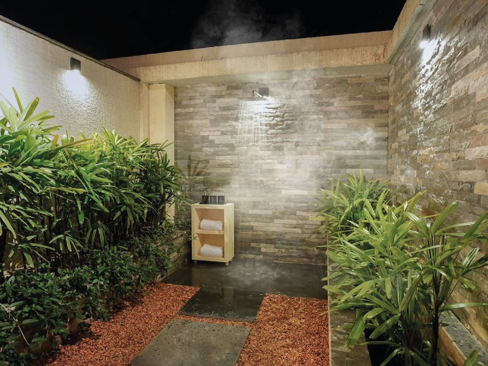 Cardamom Studio - Photo 3