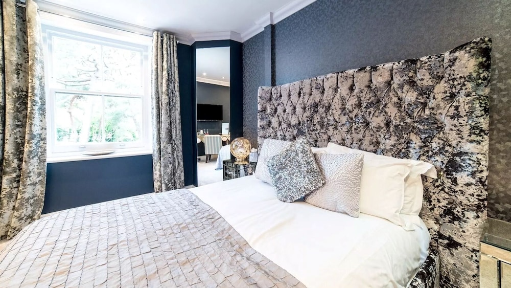 Deluxe Double Room, Ensuite photo 2