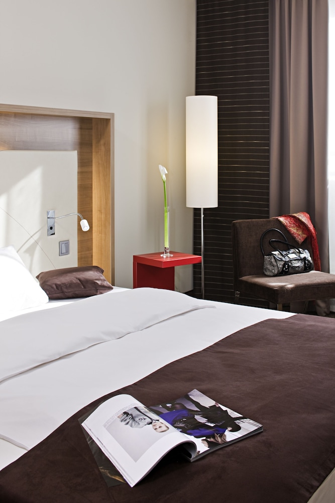 Superior Room, 1 King Bed - Photo 2