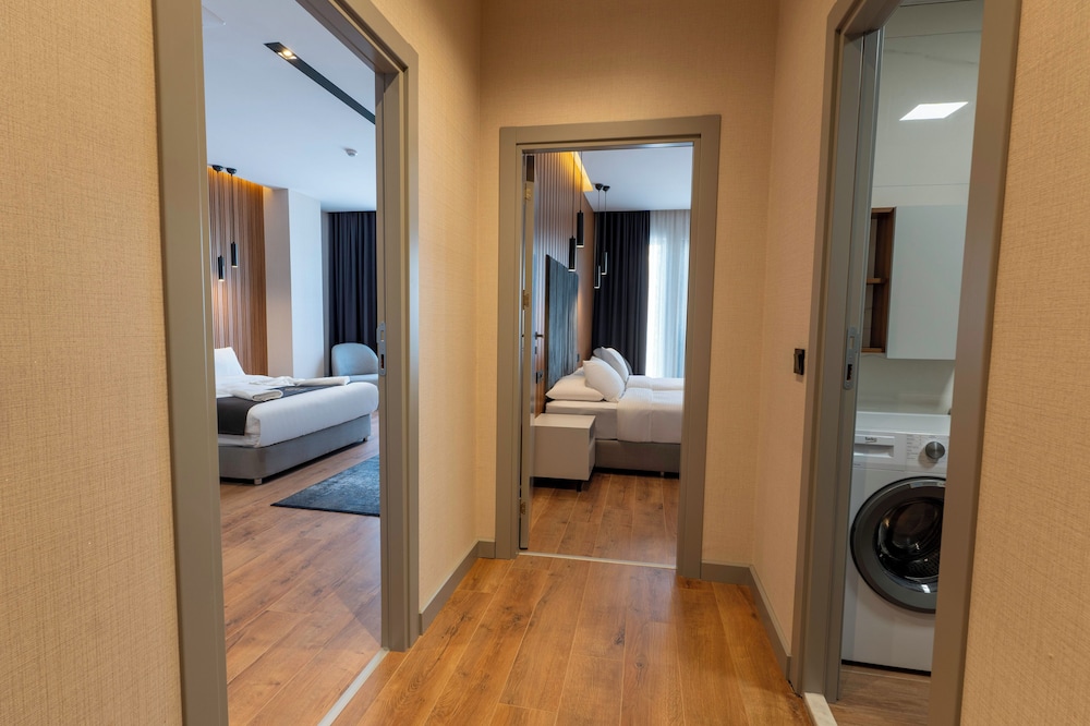 Premium Suite, City View photo 3