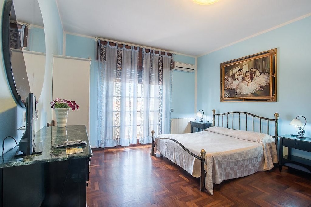 Quadruple Room photo 1