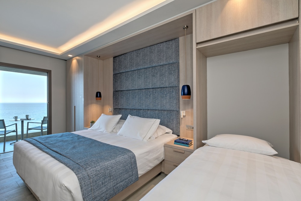 Double Room Sea View - Photo 2