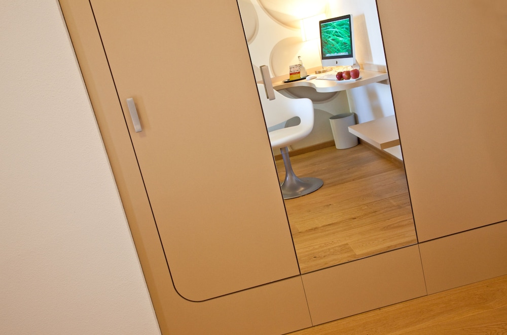 Business Single Room photo 3