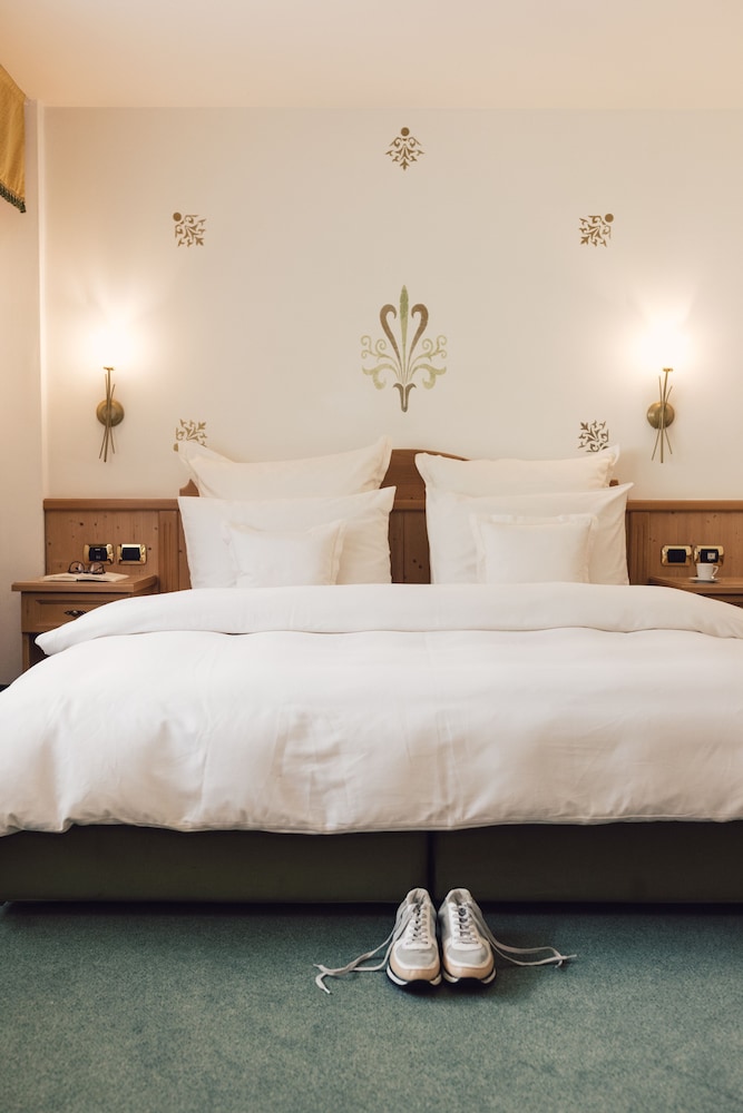 Royal Suite photo 2