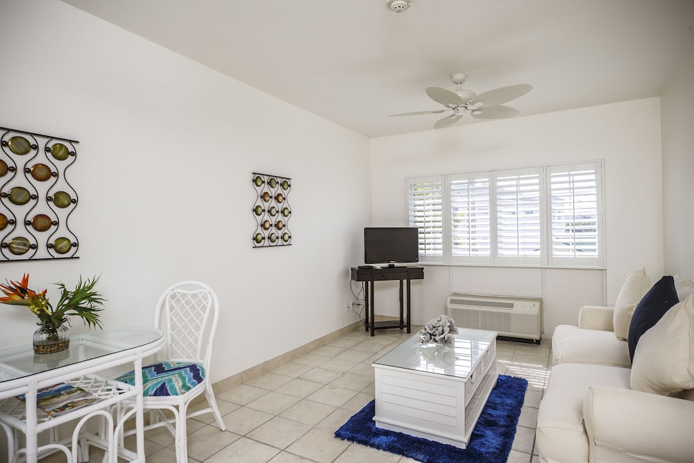 Family Apartment, 1 Bedroom - Photo 5