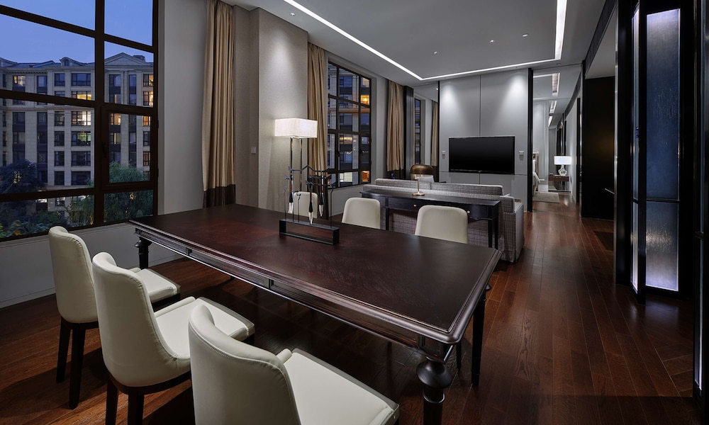 Deluxe Suite, 1 Bedroom