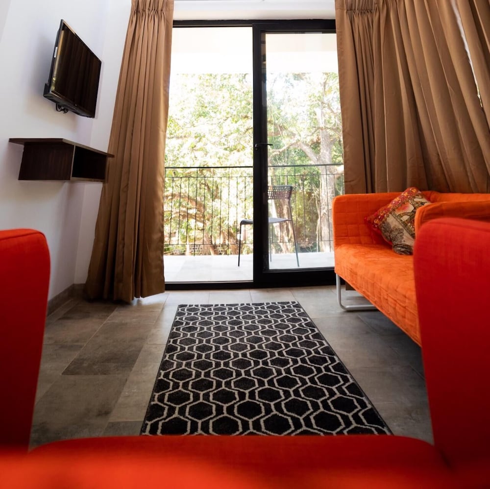 Premium Suite, Balcony, Pool View photo 3