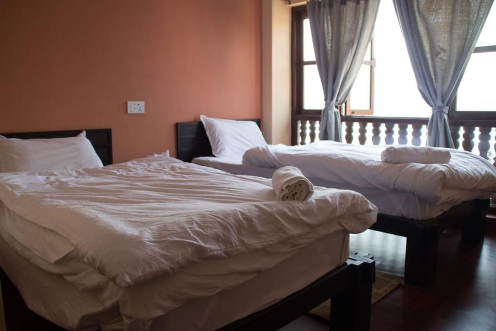 Standard Twin Room, 2 Twin Beds photo 2