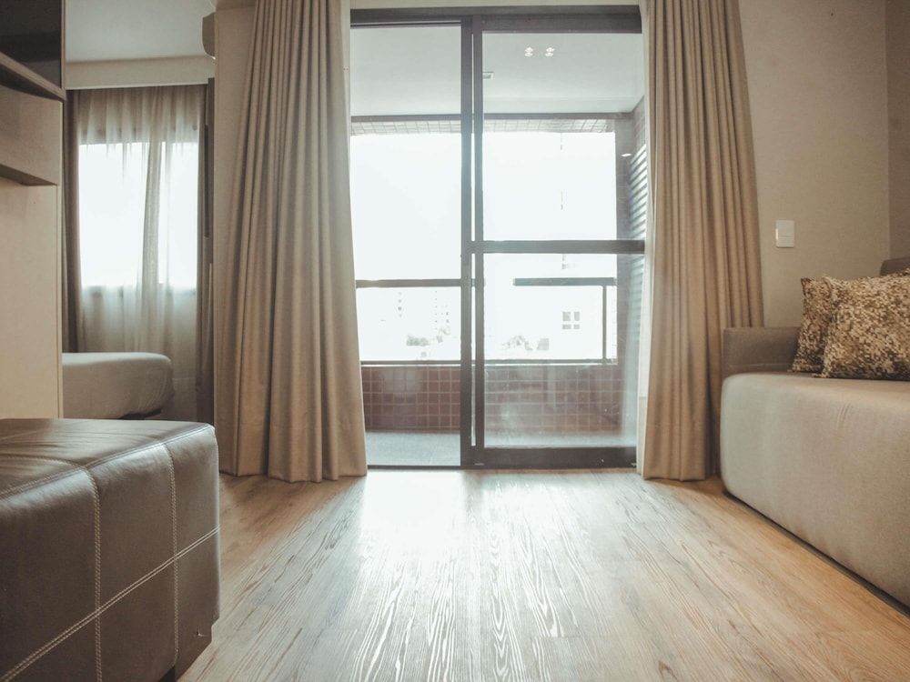 Executive Apartment, 1 King Bed, Accessible, Balcony - Photo 2