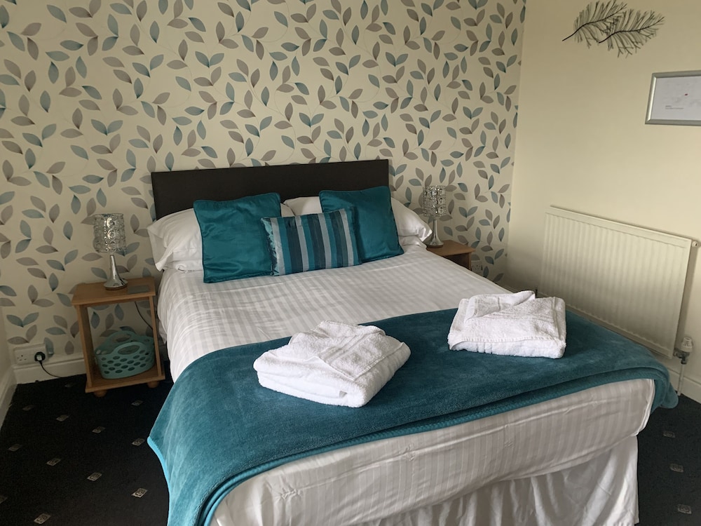 Standard Double Room, Ensuite - Photo 2