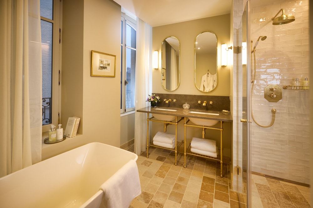 Fleury King Room photo 3