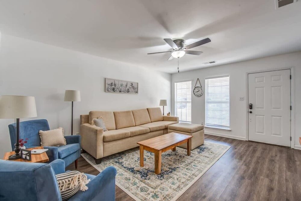 House, Multiple Beds, Kitchen, Garden View (High Point Nest – Both Units)