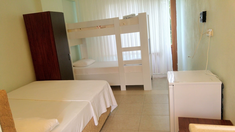 Quadruple Room, Garden View