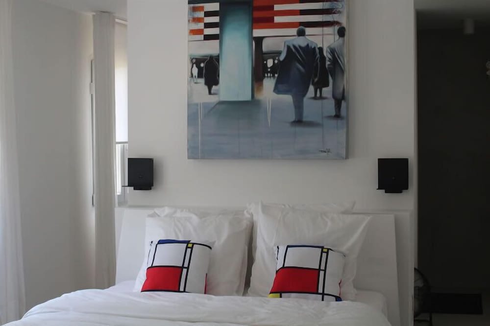 Design Double Room, 1 Queen Bed, Terrace, Garden Area photo 3