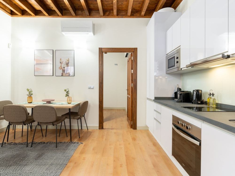One-Bedroom Apartment (Ground Floor) - Photo 13