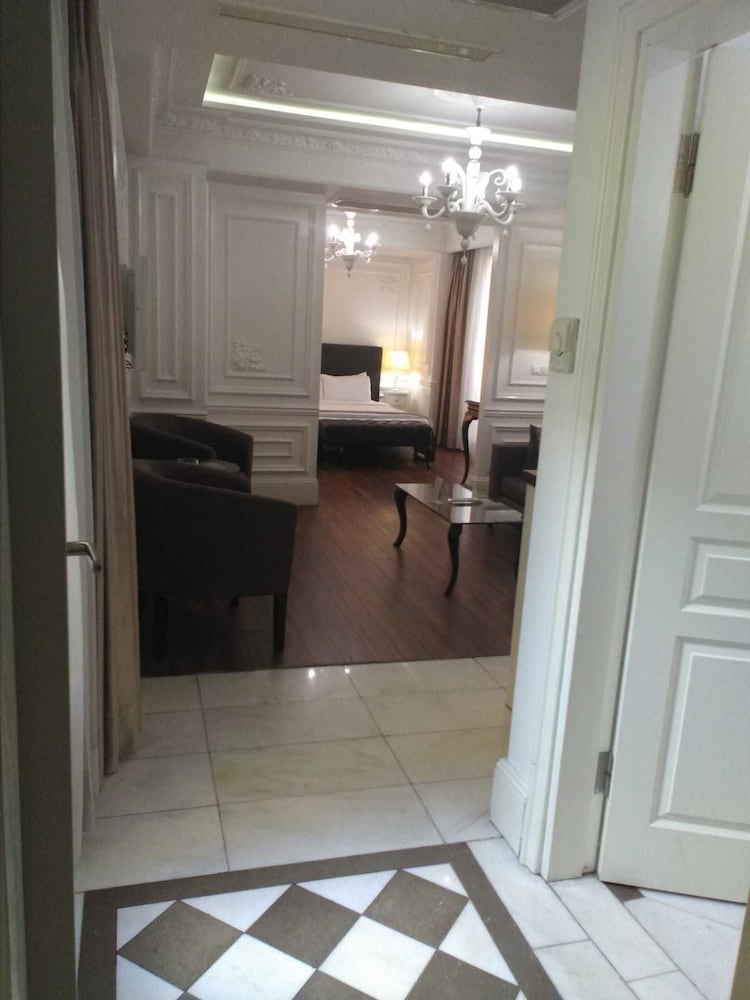 Suite photo 1