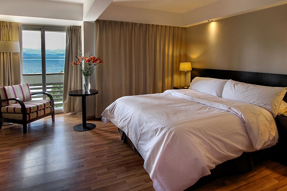 Superior Double Room, Lake View photo 1