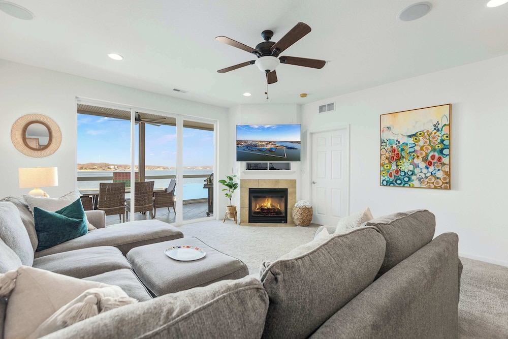 Condo, Multiple Beds, Pool Access (Panoramic Sunset Escape) photo 2