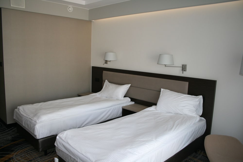 Deluxe Twin Room, Balcony photo 2