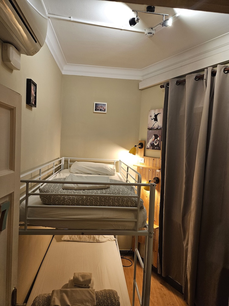 Economy Double Room, Shared Bathroom (Bunk Bed)
