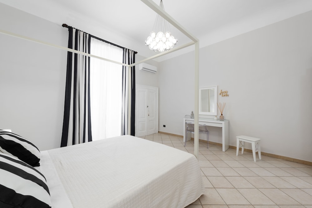 Luxury Apartment, 2 Bedrooms, City View