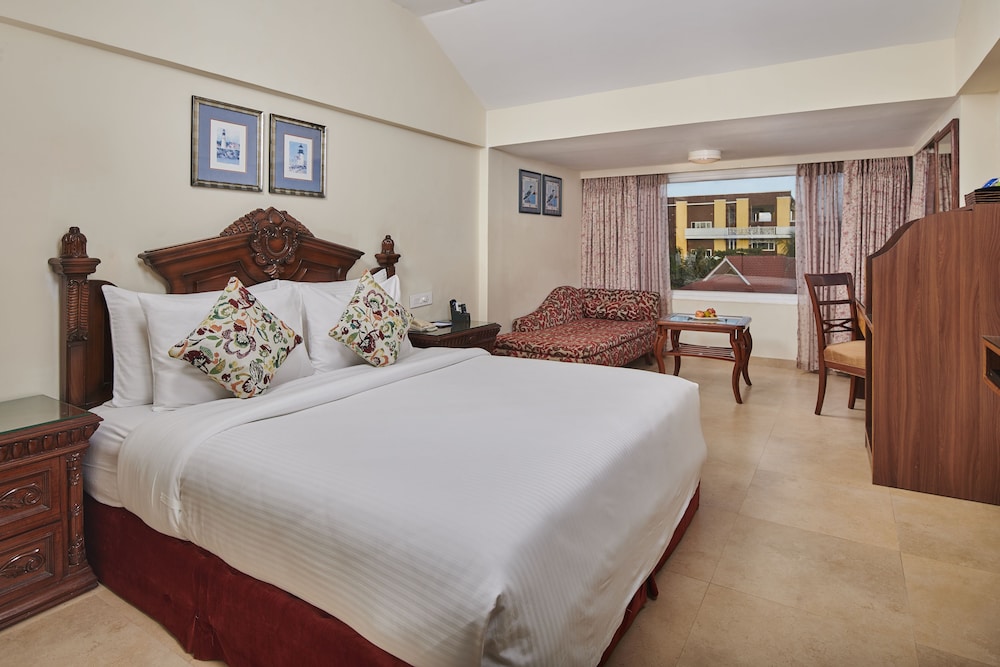 Deluxe Room - Photo 2