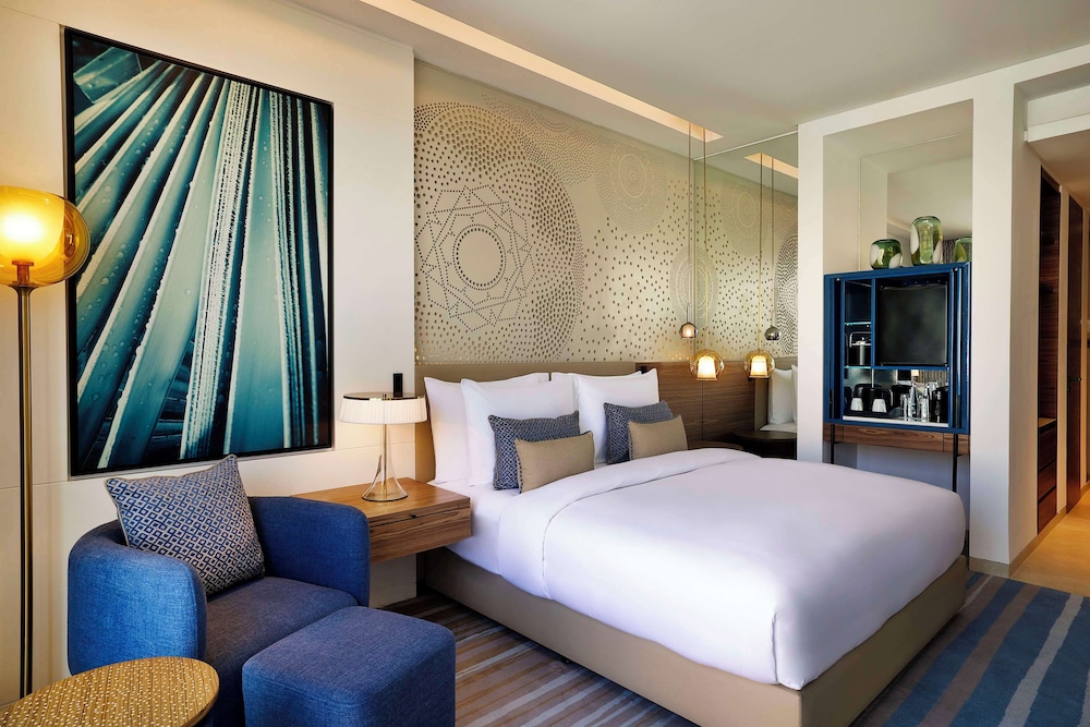 Room, 1 King Bed, Accessible photo 3