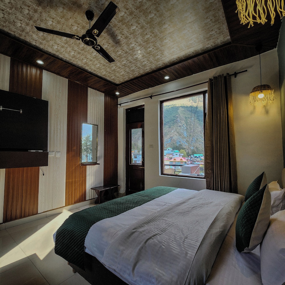 Single Room, Balcony, Mountain View