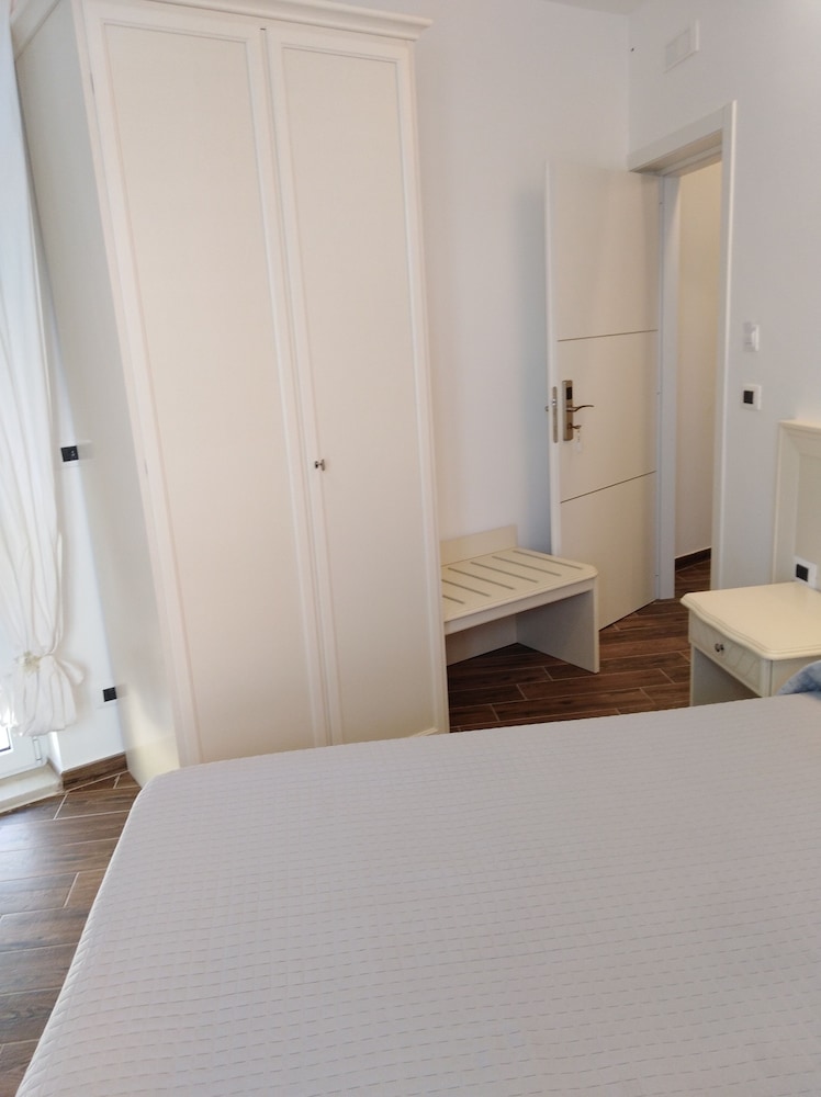 Room Boemondo - Street Guglielmo Oberdan 134 photo 3