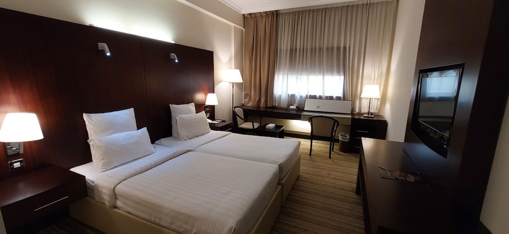 Deluxe Double or Twin Room photo 1