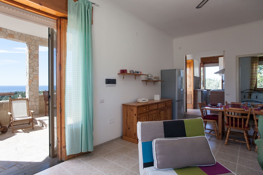 Villa, 3 Bedrooms photo 2