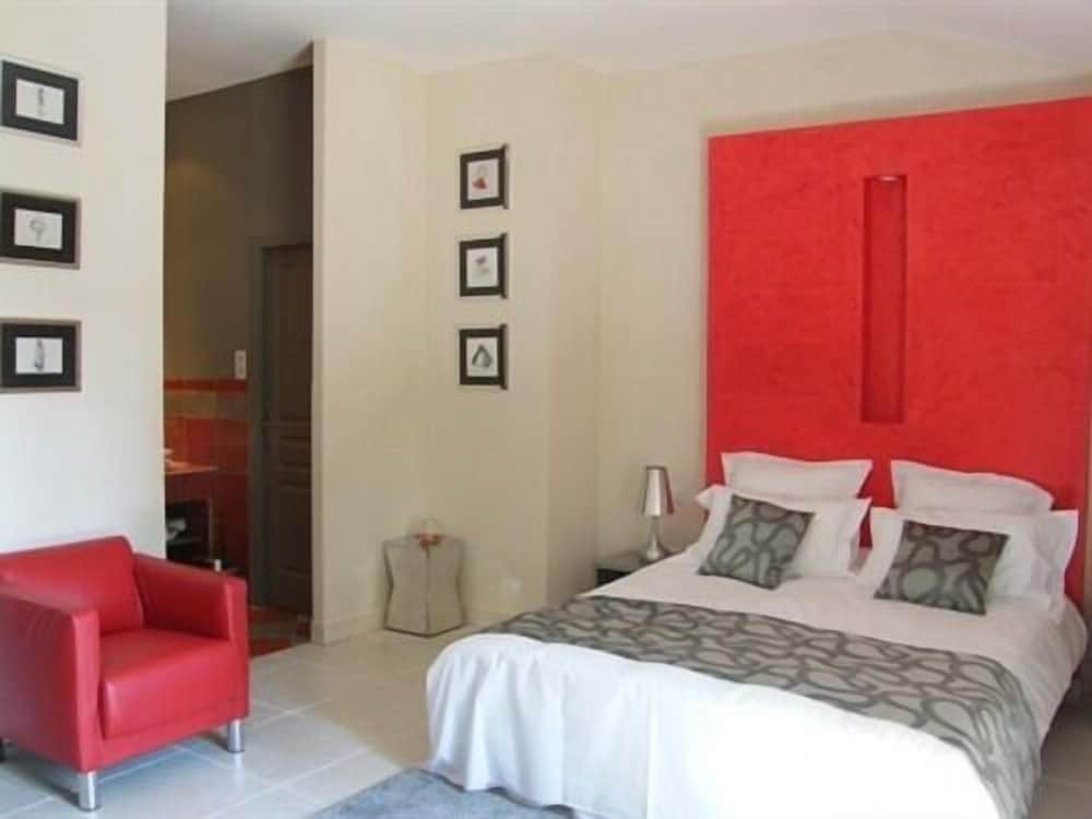 Standard Double Room, Private Bathroom, Garden View