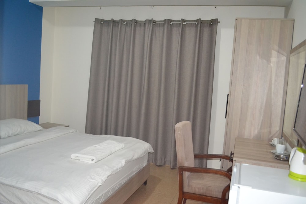 Apartment, 2 Bedrooms - Photo 5