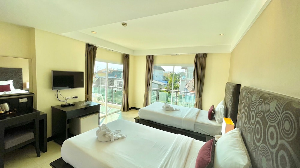 Deluxe room 2 single bed - Photo 1