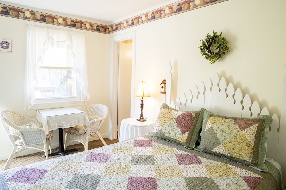 Room3 Standard Single Room, 1 Bedroom, Mountain View