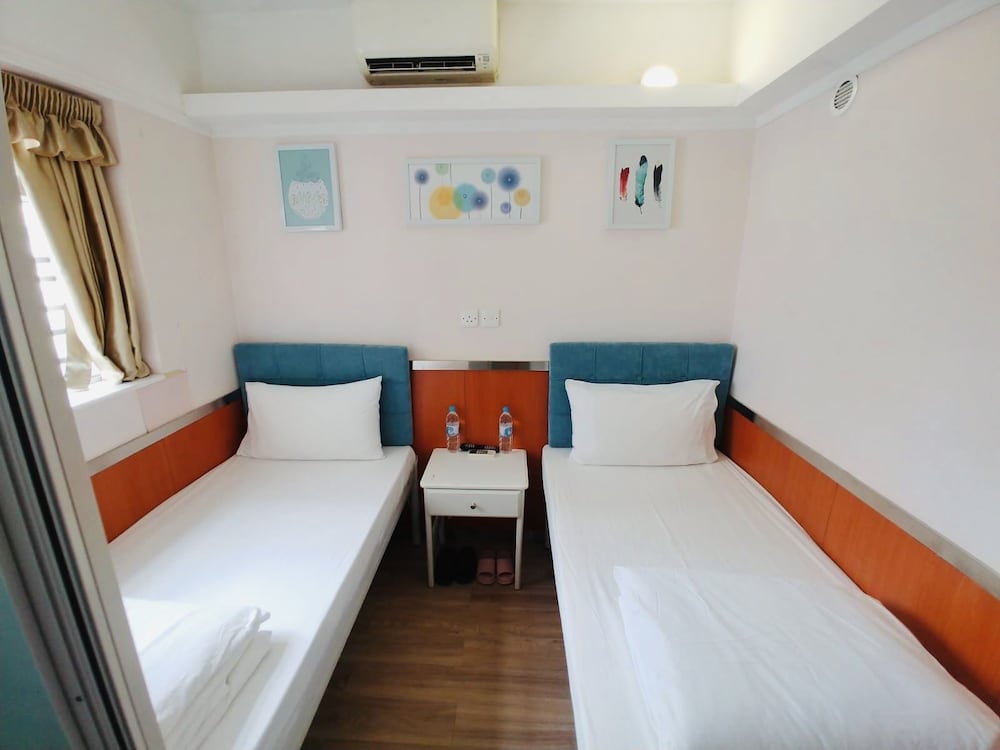 Basic Twin Room photo 1
