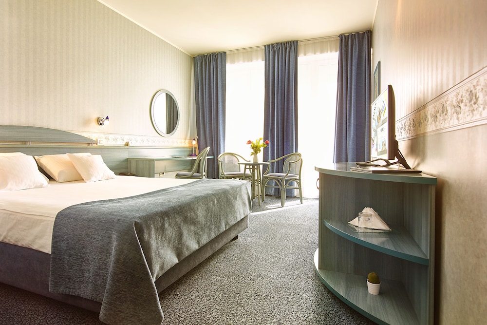 Standard Double Room - Photo 4