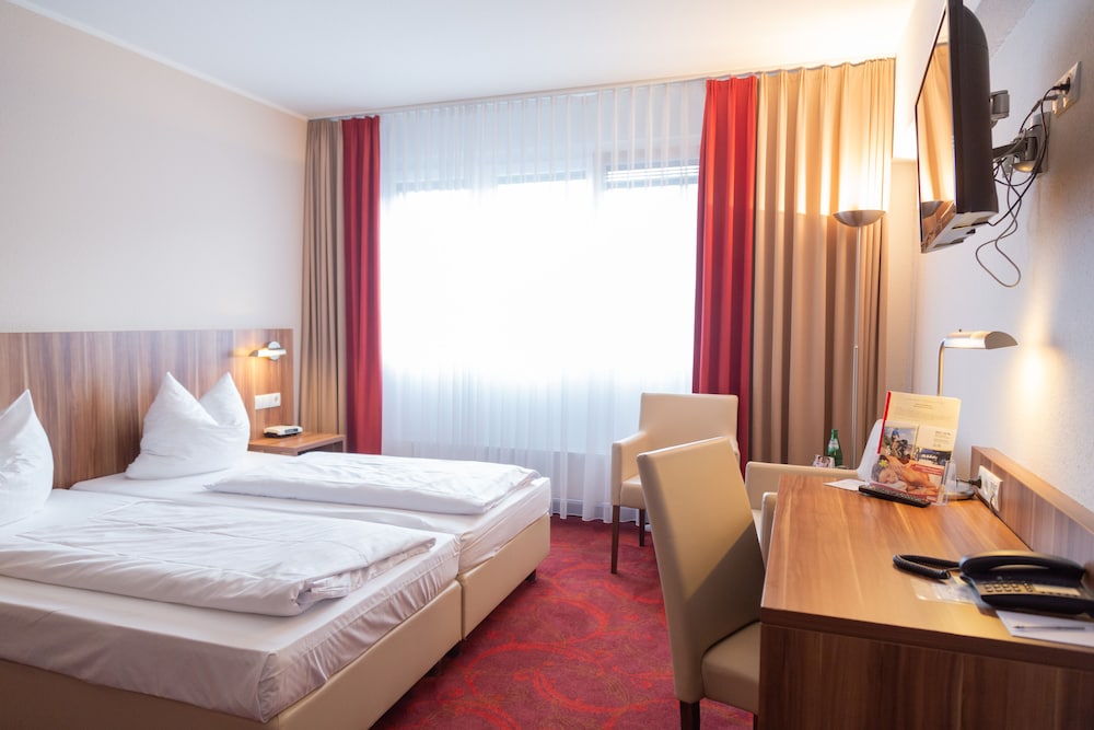 Superior Double Room, City View photo 3