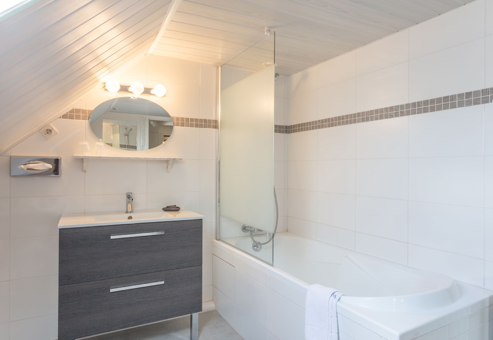 Classic Double Room - Photo 7