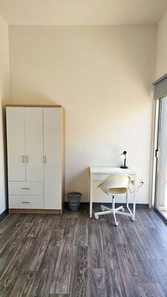 Basic Twin Room photo 3